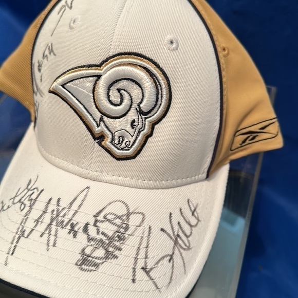 Saint Louis Rams autographed hat from 2005 in case - Picture 3 of 6
